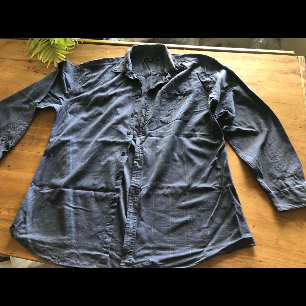 IZOD men’s long sleeve shirt size XL